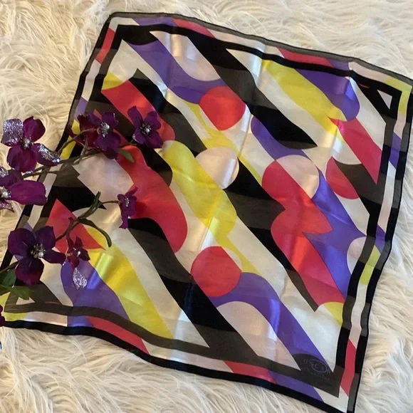 OSCAR de la RENTA 100% silk scarf - Picture 4 of 11